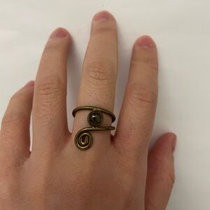 Vintage brass swirl green stone ring size 6